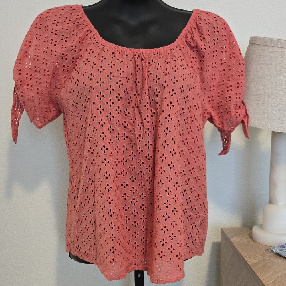 Per Seption Eyelet Top NWT